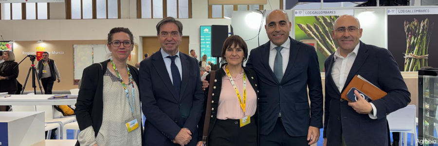 Agrobío en Fruit Logistica con autoridades de la Junta de Andalucia